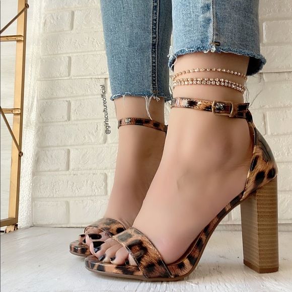 Leopard Open Toe Buckle Strap Block Heel - Picture 1 of 5